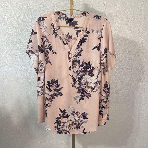 torrid Tops - Torrid Pink Floral Blouse